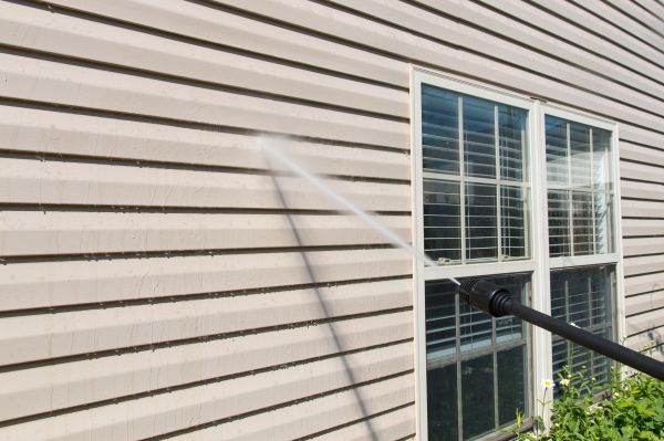 Vinyl Siding Pressure Washing in Franklin