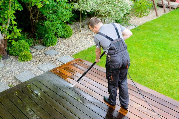 Deck And Patio Cleaning in Franklin