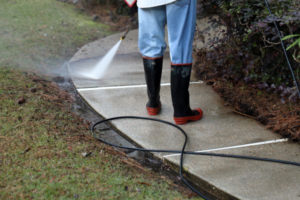 Sidewalk Pressure Cleaning in Franklin